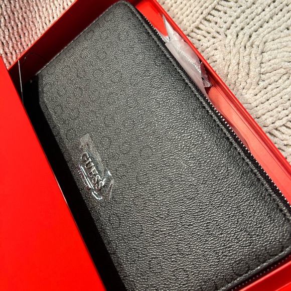 GUESS Black Wallet and Cardholder Set - Picture 3 of 6